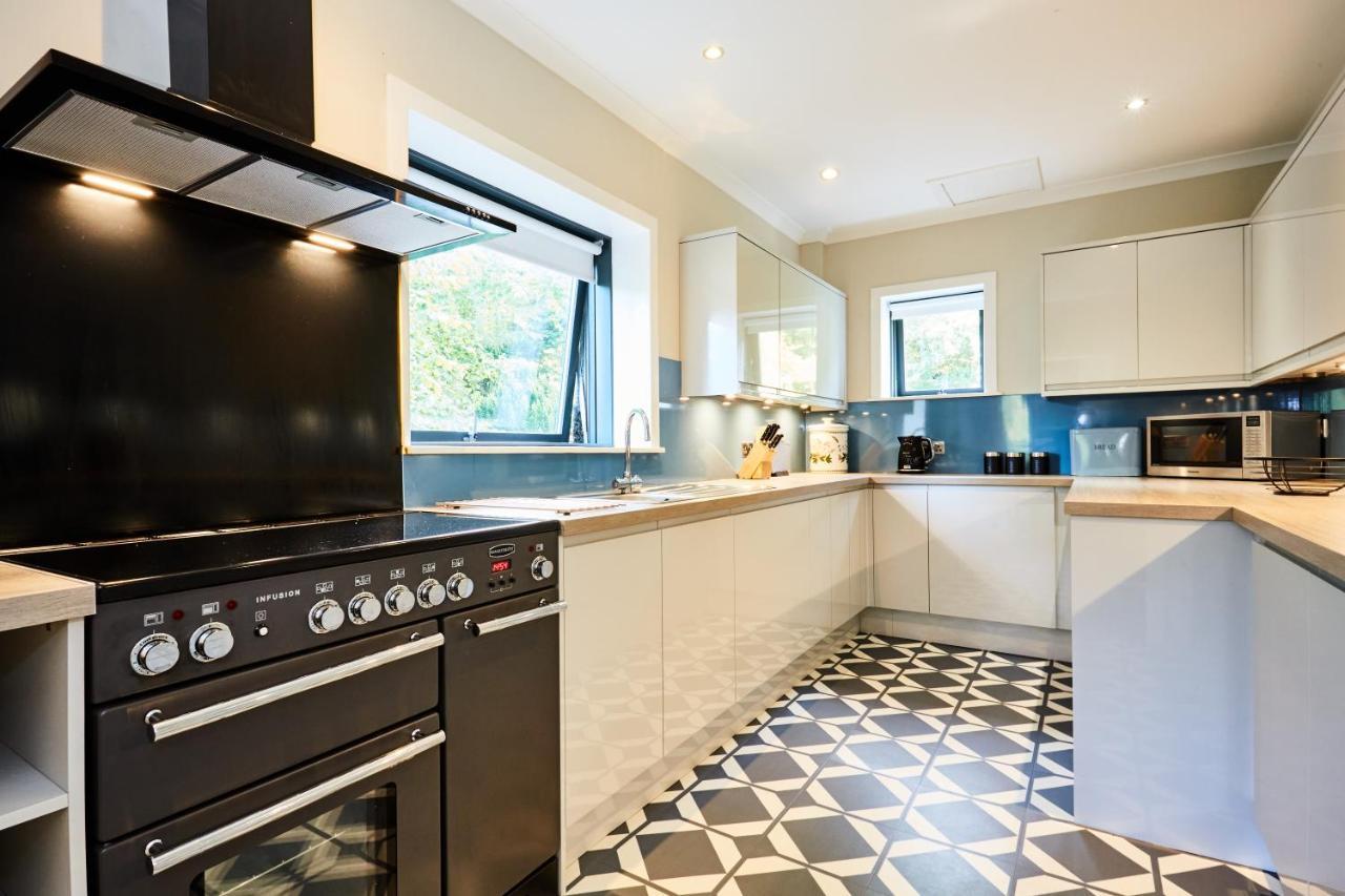 Loch Tay Highland Lodges And Glamping Park Morenish ภายนอก รูปภาพ