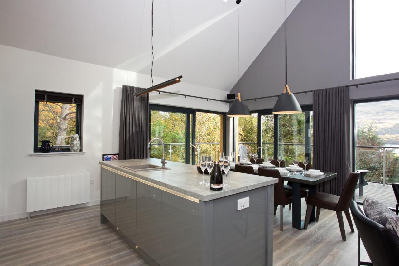 Loch Tay Highland Lodges And Glamping Park Morenish ภายนอก รูปภาพ